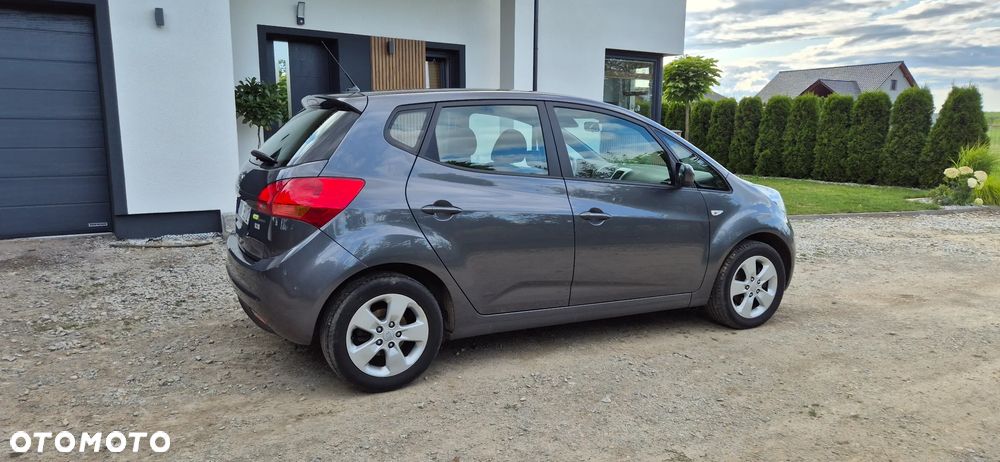 Kia Venga - 9