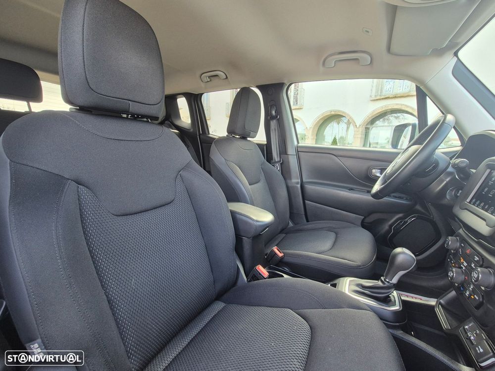 Jeep Renegade 1.3 T Night Eagle DCT - 14