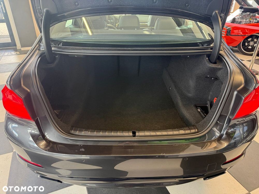 BMW Seria 5 - 10
