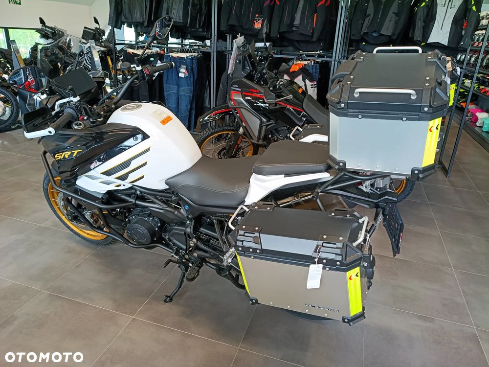 QJMOTOR SRT900SX - 4