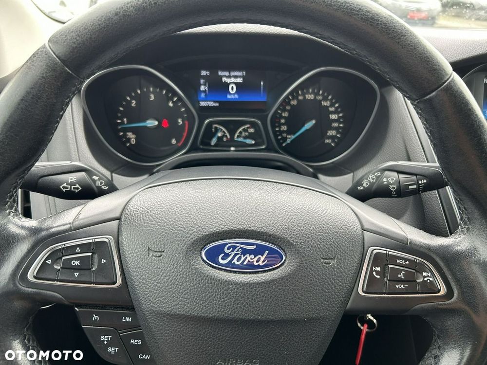 Ford Focus - 10