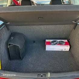 Volkswagen Golf - 20