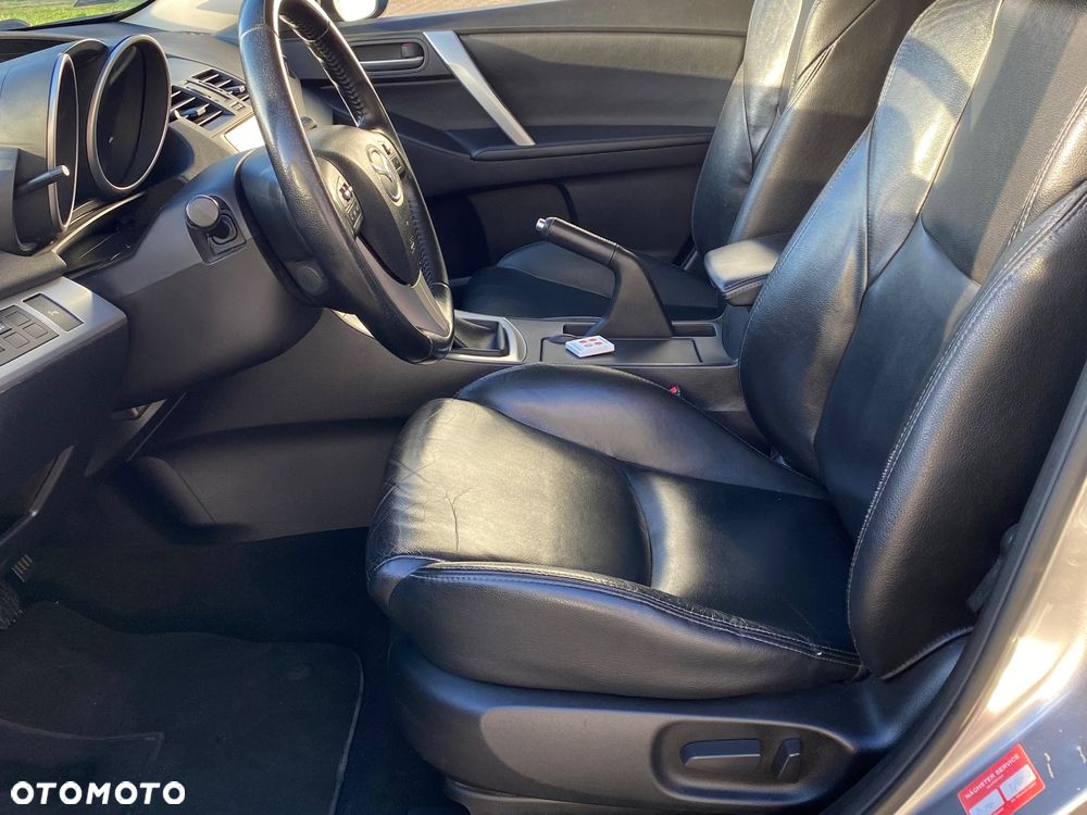 Mazda 3 1.6 Exclusive + - 11