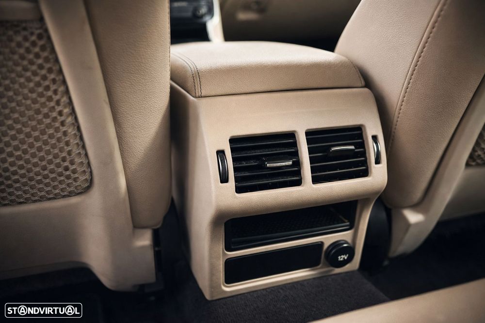 Jaguar XE 20d Aut. Prestige - 39