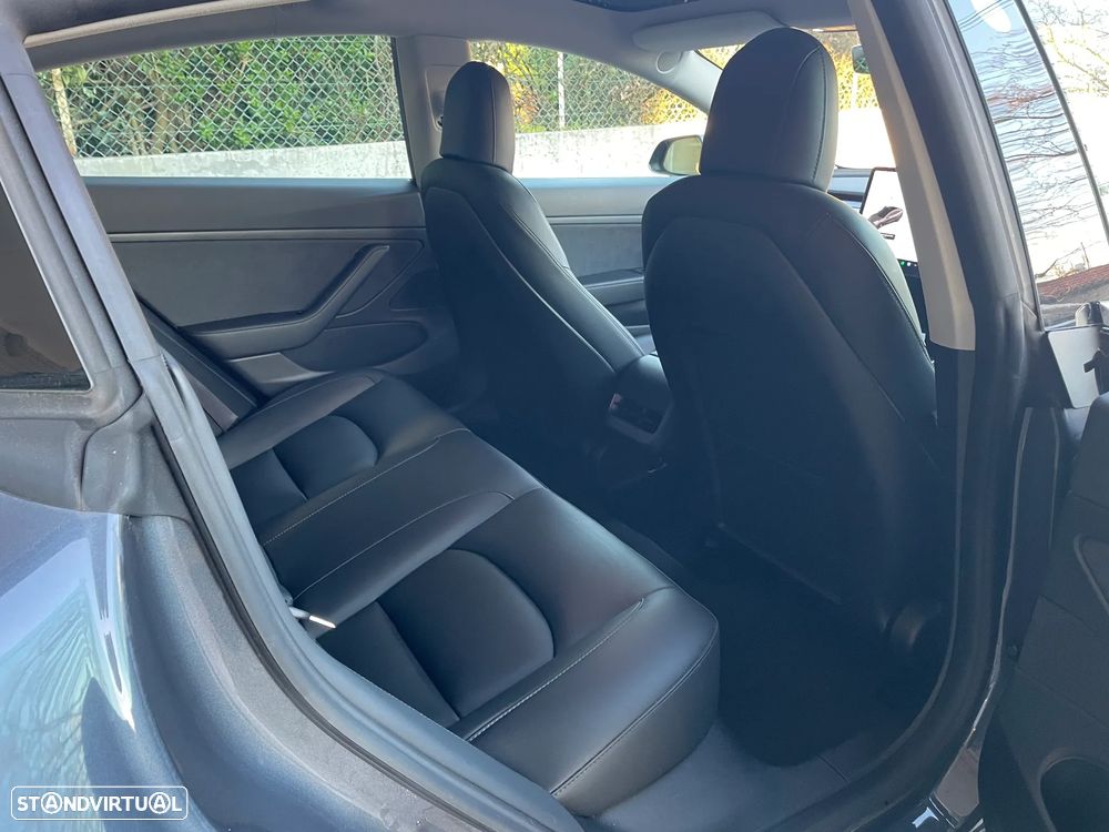 Tesla Model 3 RWD - 26