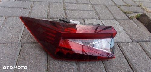 LAMPA TYLNA LED SKODA ENYAQ IV 5LA945207A LEWA ORYGINAŁ - 1