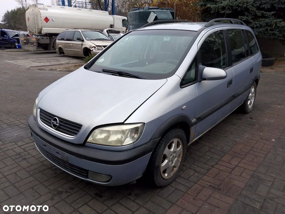 Opel Zafira A (99-03r.) 2.0 D 81KM. Silnik X20DTL / Y20DTL Skrzynia F23 lakier Z151/151/94L  . Cały na części. GWARANCJA !!!  Przód Tył Zestaw Komplet Drzwi Klapa Zderzak Błotnik Maska Grill Atrapa Szyba Pas Lampa Lusterko Boczki Fotel Kanapa Kokpit Deska Rozdzielcza Przełącznik Włącznik Sterownik Przewody Wiązka Instalacja Moduł Komputer Czujnik Listwa Pompa Alternator Wtryski Głowica Rozrusznik Kompresor Sprzęgło Dwumas Silnik Skrzynia ABS Klimatyzacji Paliwa Wspomagania Kolektor Turbina Przepustnica Zawór Chłodnica Koło Hak Belka Sanki Zawieszenie Mcpherson Półoś Amortyzator Wydech Tłumik Zacisk Most - 1