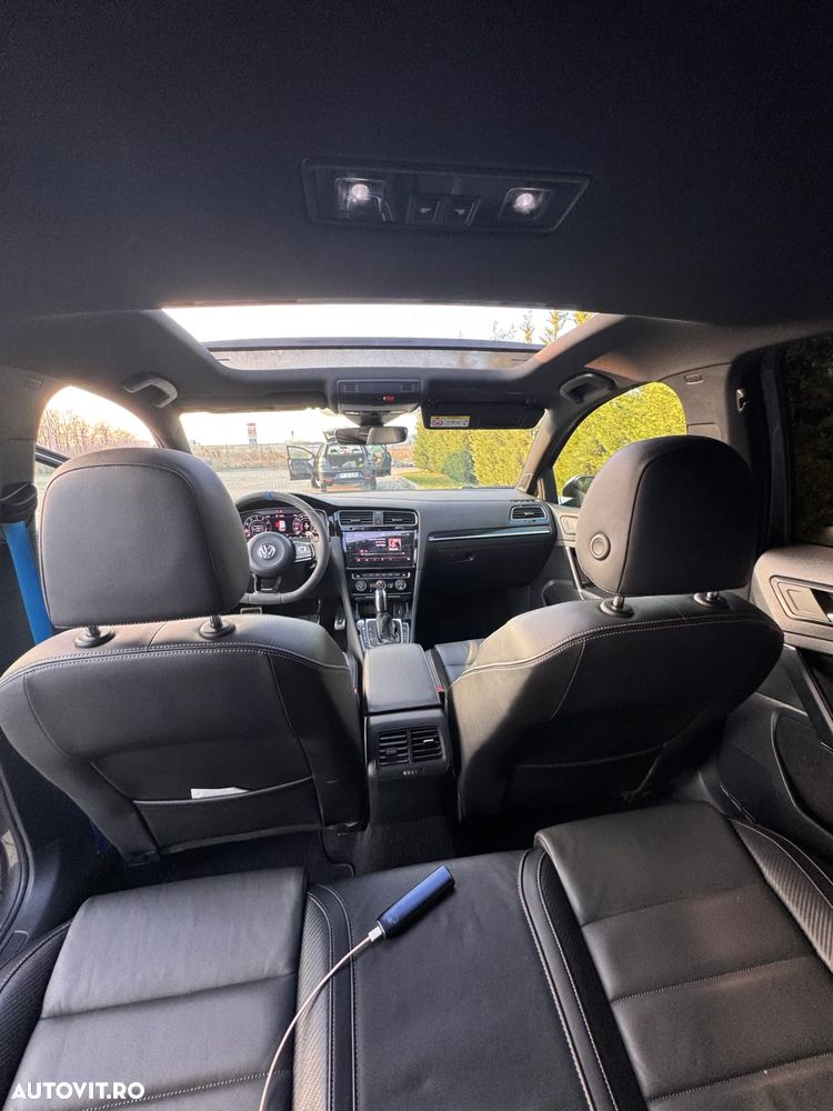 Volkswagen Golf 2.0 TSI DSG R - 12