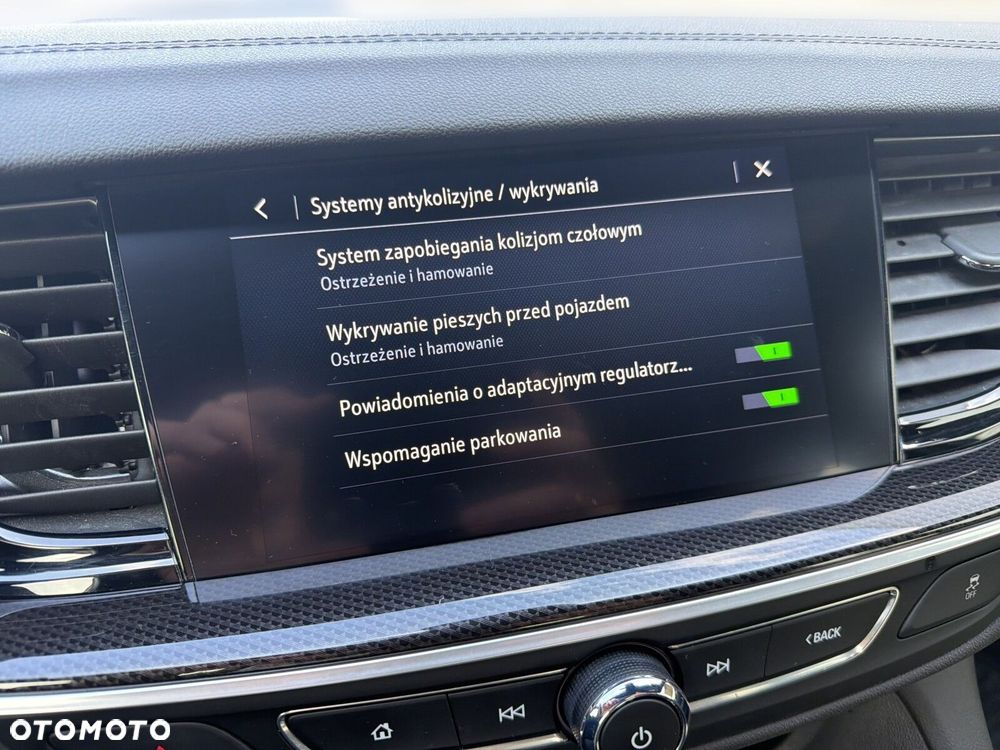 Opel Insignia - 33