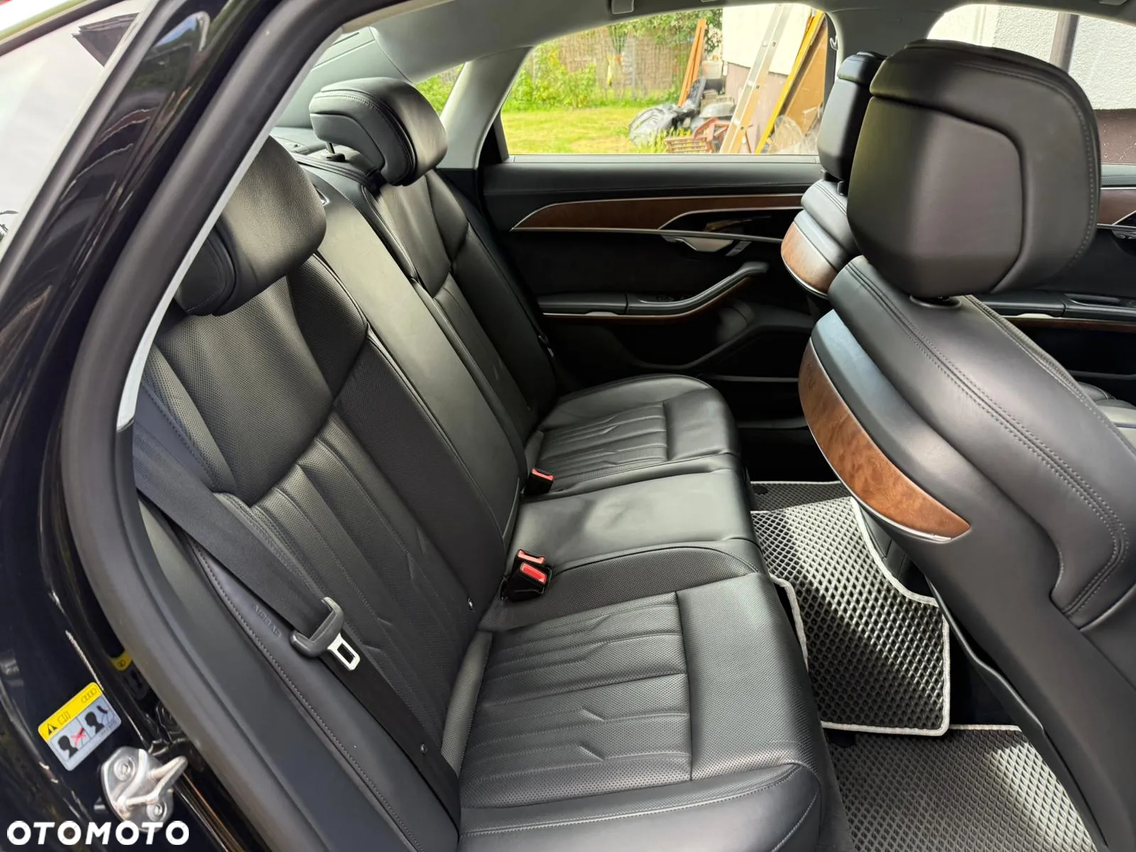 Audi A8 - 24