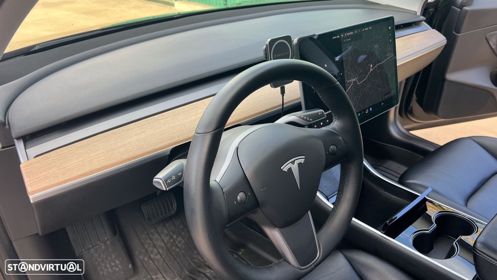 Tesla Model 3 Long-Range Dual Motor AWD - 39