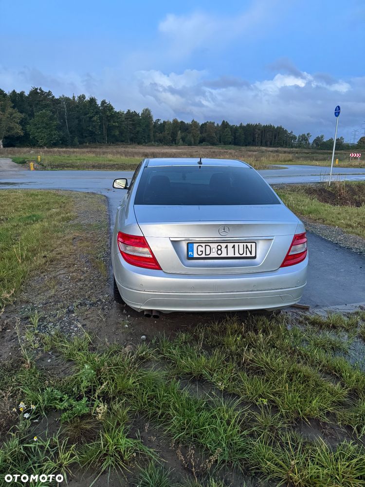 Mercedes-Benz C-Class 2008 photo 3