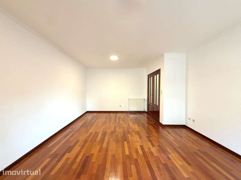 T2 em Valadares - Grande imagem: 3/30