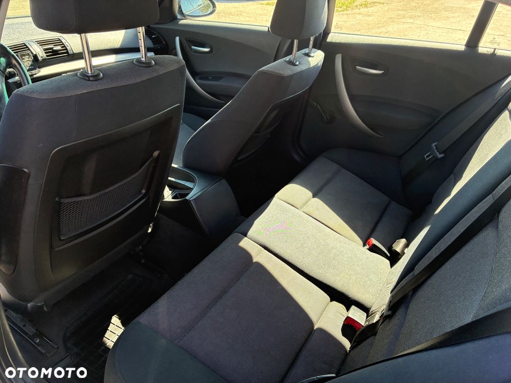 BMW Seria 1 - 10
