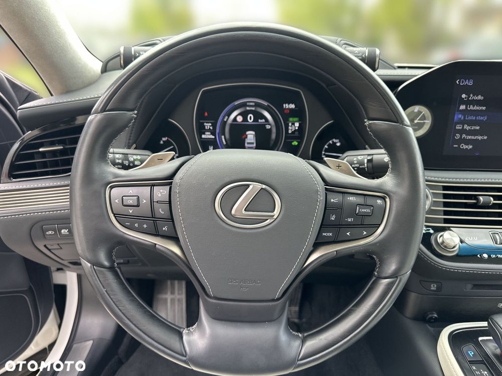 Lexus LS - 15