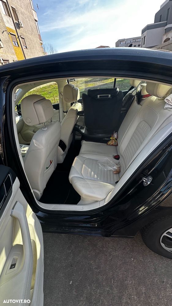 Volkswagen Passat 2.0 TDI (BlueMotion Technology) DSG Highline - 23