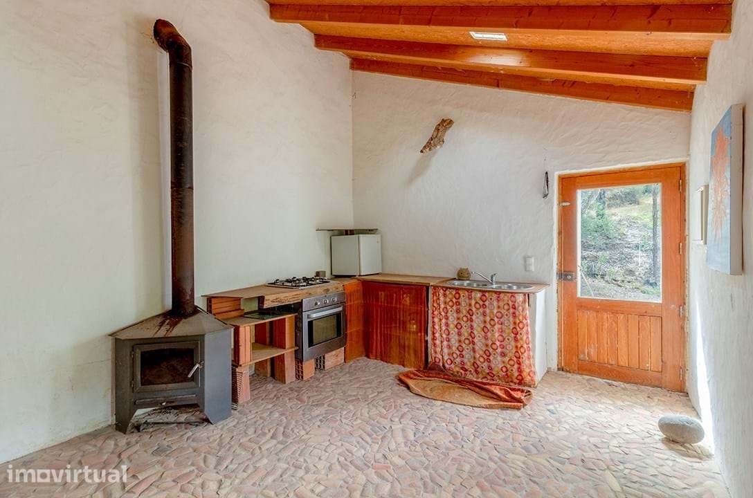 MORADIA RURAL RECONSTRUÍDA COM 2 RUÍNAS NUM LOCAL IDÍLICO, ODECEIXE - Grande imagem: 5/17