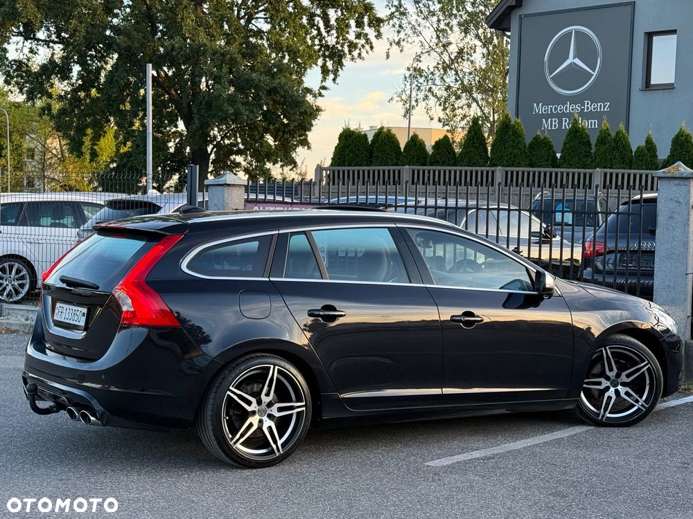 Volvo V60 T6 AWD Geartronic RDesign - 10