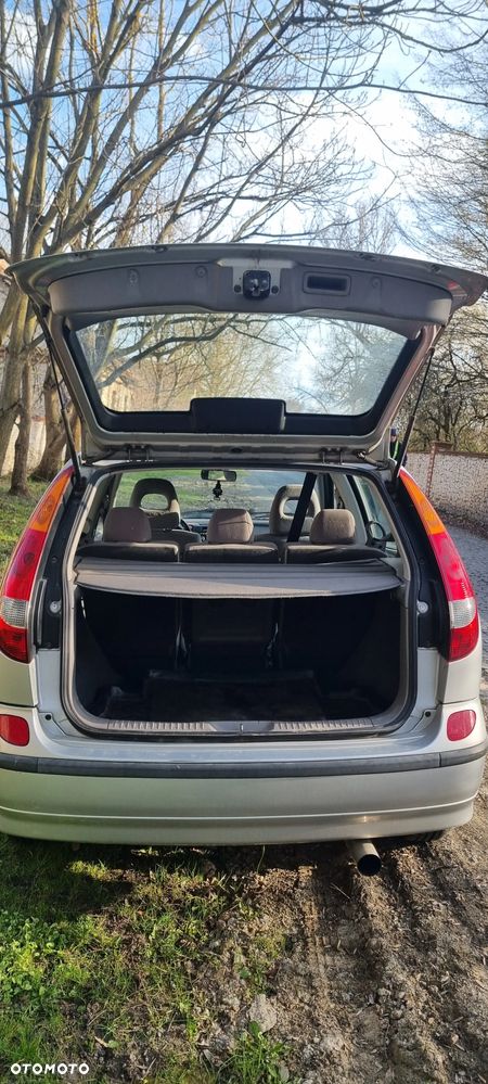 Nissan Almera 1.8 Sport - 7