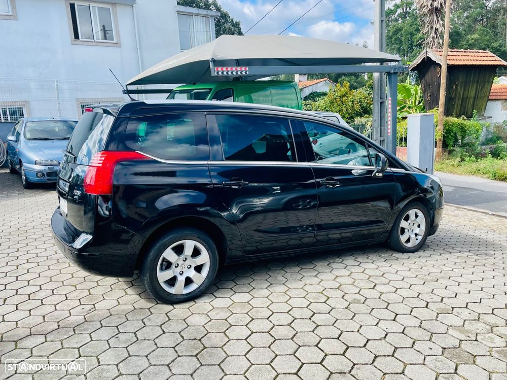Peugeot 5008 1.6 E-HDi 7L Allure 2-Tronic - 3