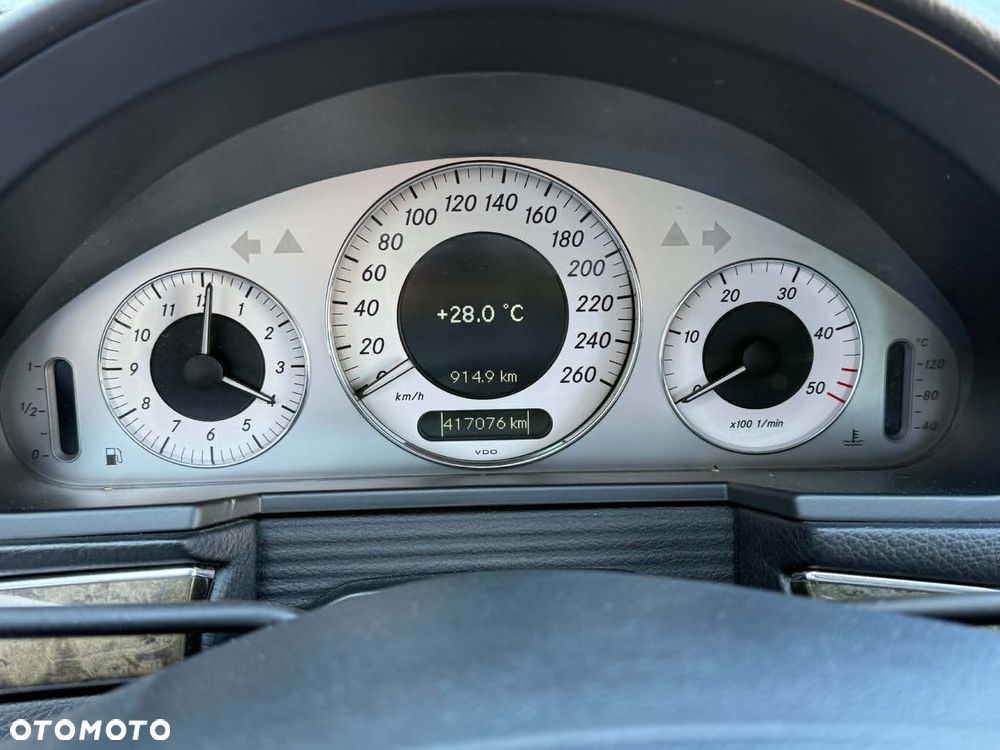 Mercedes-Benz Klasa E 220 CDI Automatik Avantgarde - 32