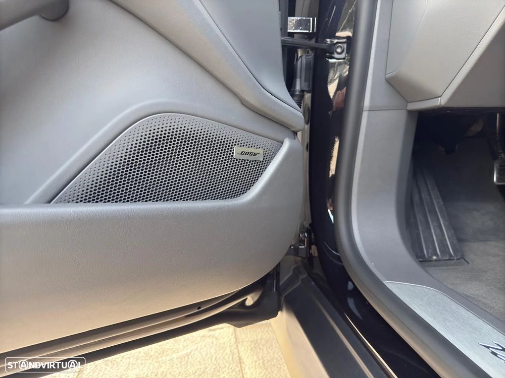 Porsche Taycan Sport Turismo Standard - 26