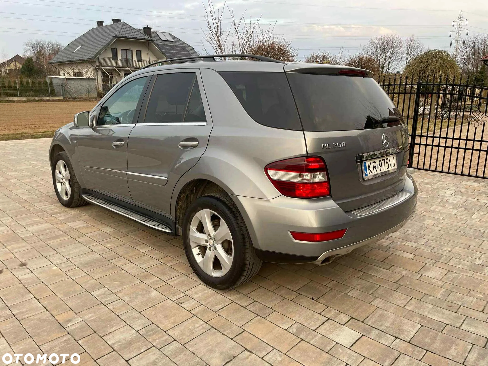 Mercedes-Benz ML 350 BlueTec 4-Matic - 3