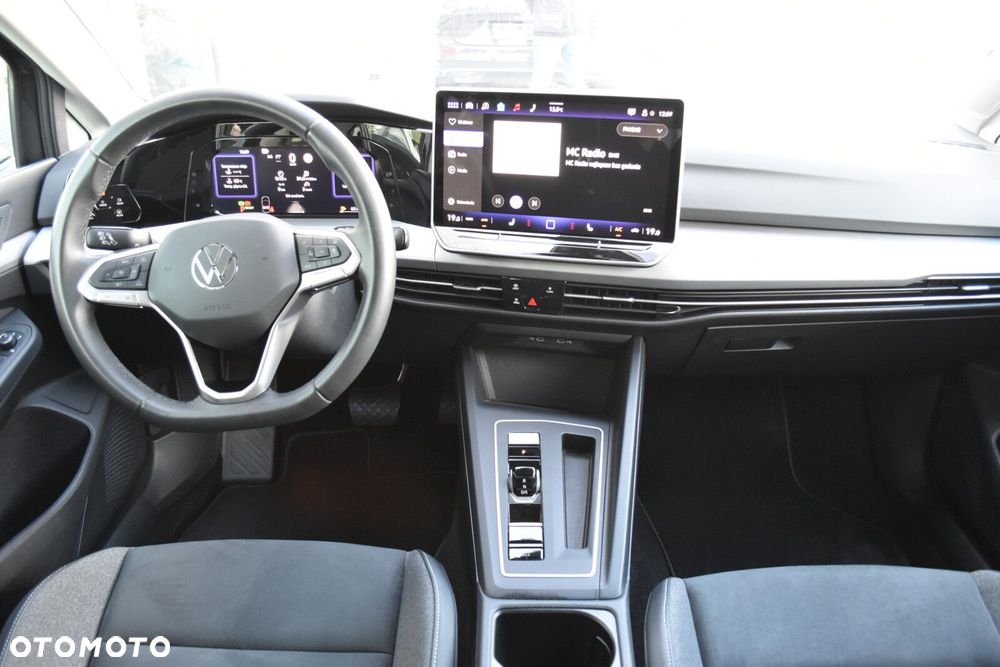 Volkswagen Golf - 11