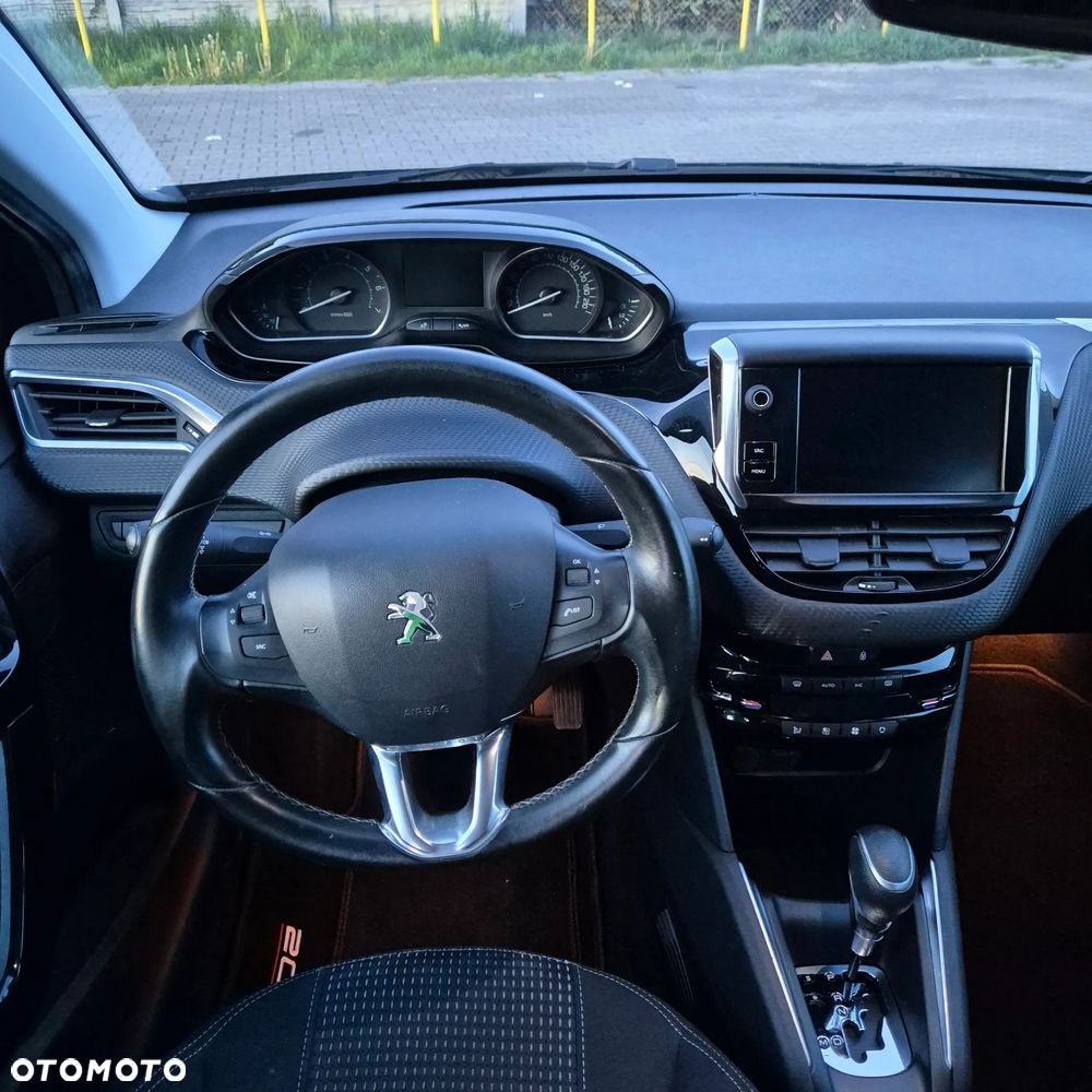 Peugeot 208 PureTech 110 Stop & Start EAT6 Allure - 16