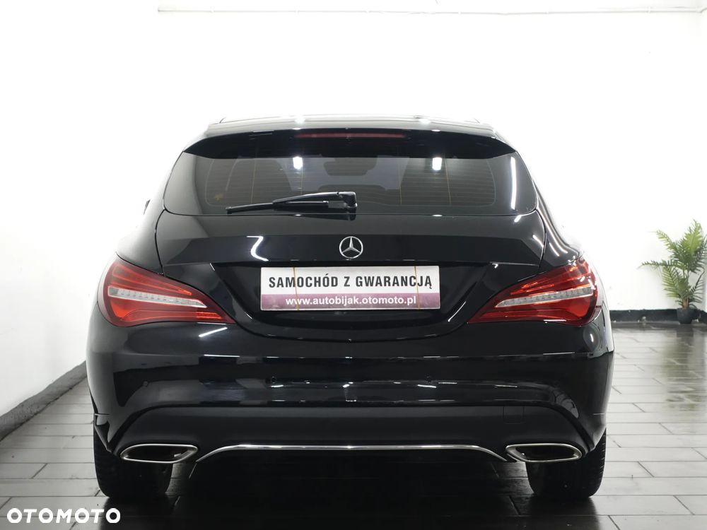 Mercedes-Benz CLA 180 7G-DCT - 7
