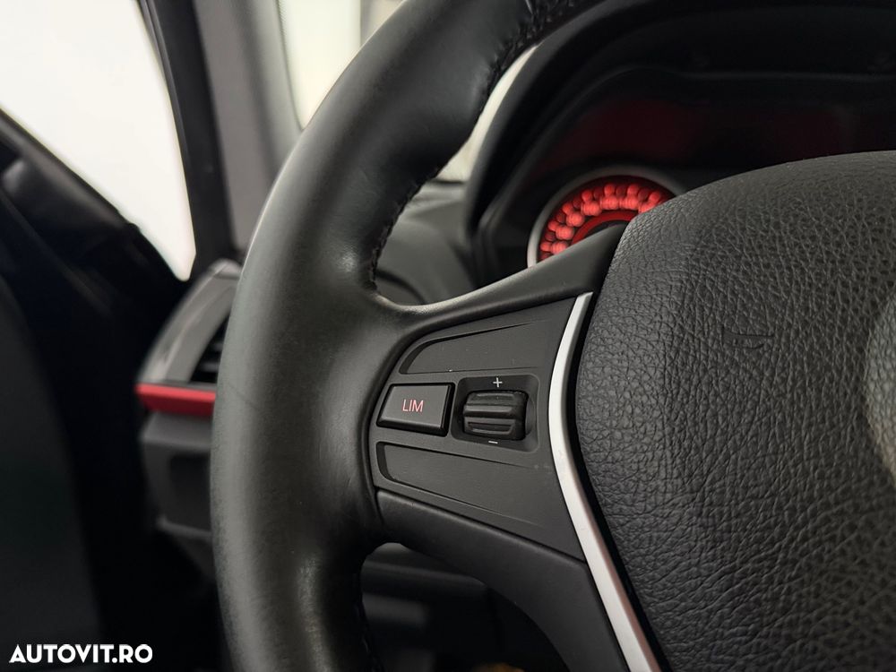 BMW Seria 1 118d Sport Line - 19