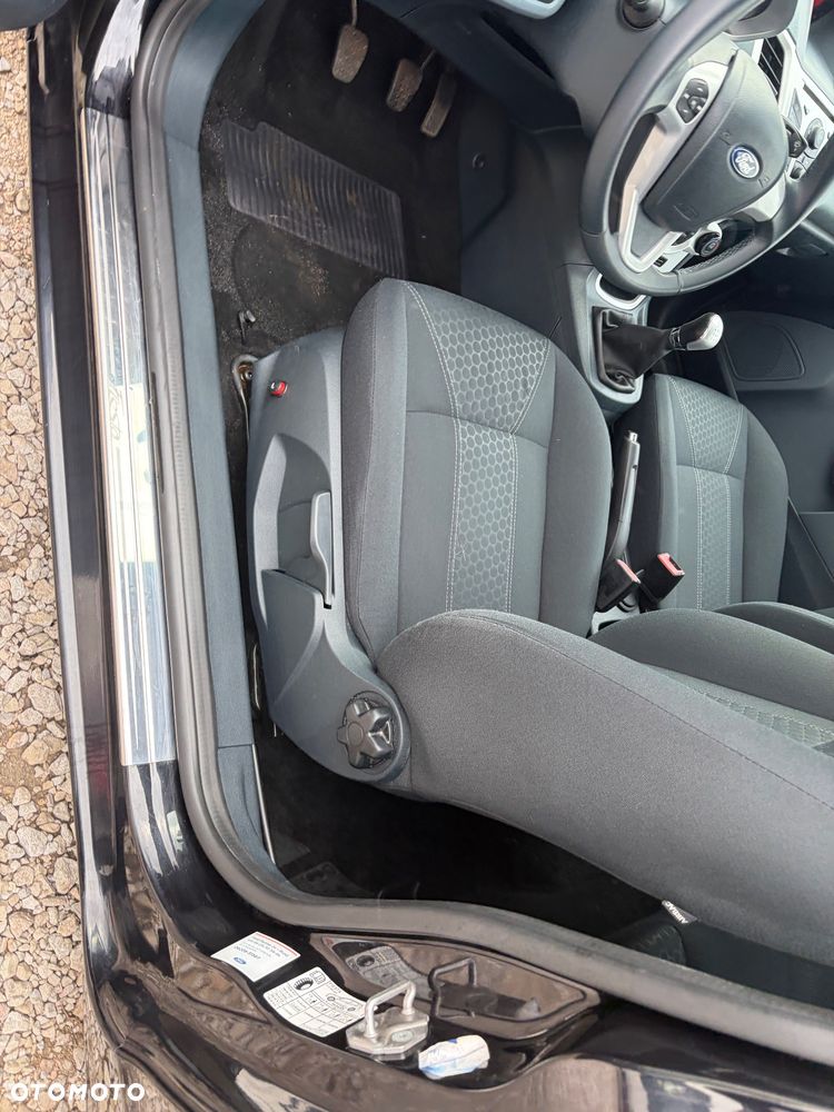 Ford Fiesta 1.25 Titanium - 34