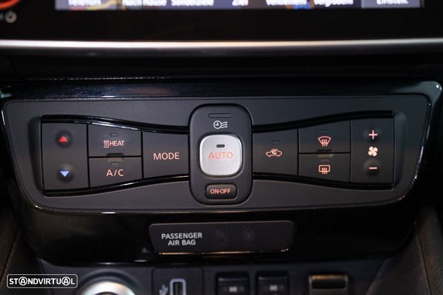 Nissan Leaf N-Connecta Full Led - 49