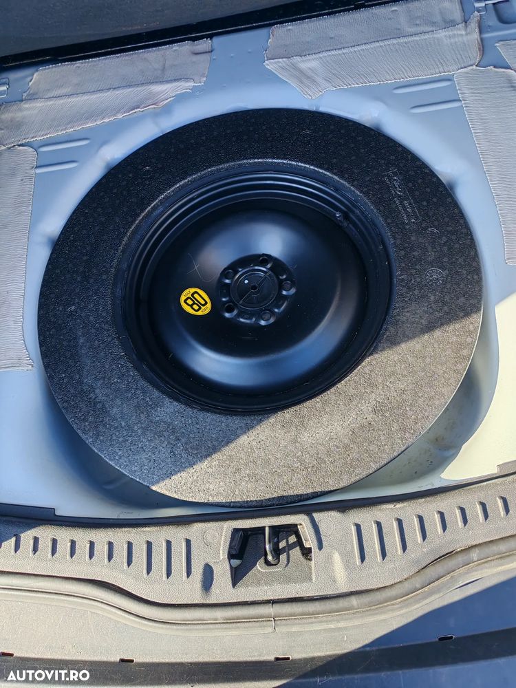 Ford Focus Turnier 1.0 EcoBoost Start-Stopp-System Business Edition - 24