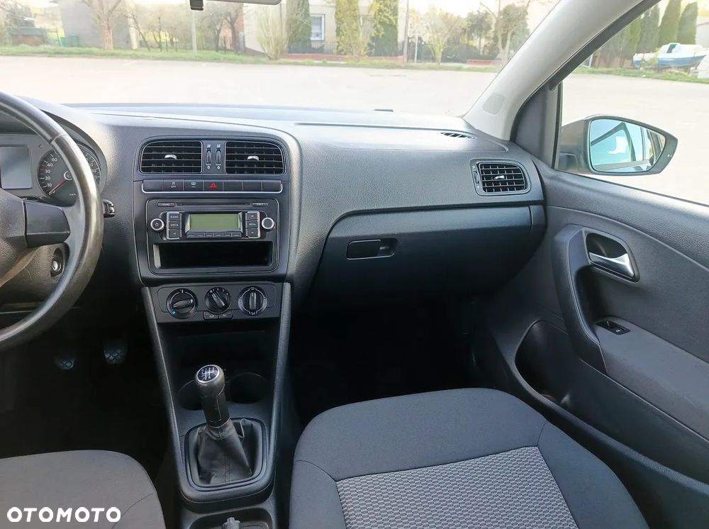 Volkswagen Polo 1.4 16V Comfortline - 19