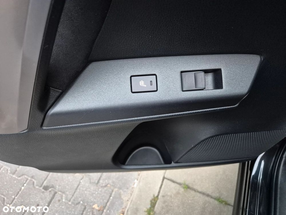 Toyota RAV4 Hybrid Prestige 4x4 - 28