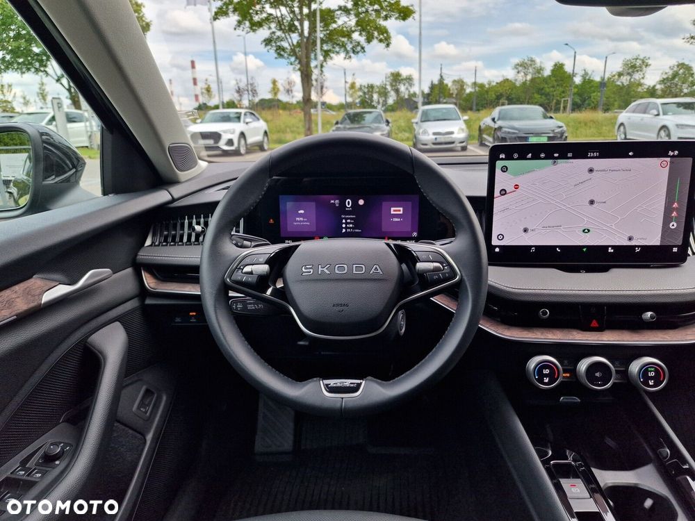 Skoda Superb 2.0 TSI L&K DSG - 23