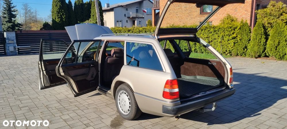 Mercedes-Benz W124 (1984-1993) - 20