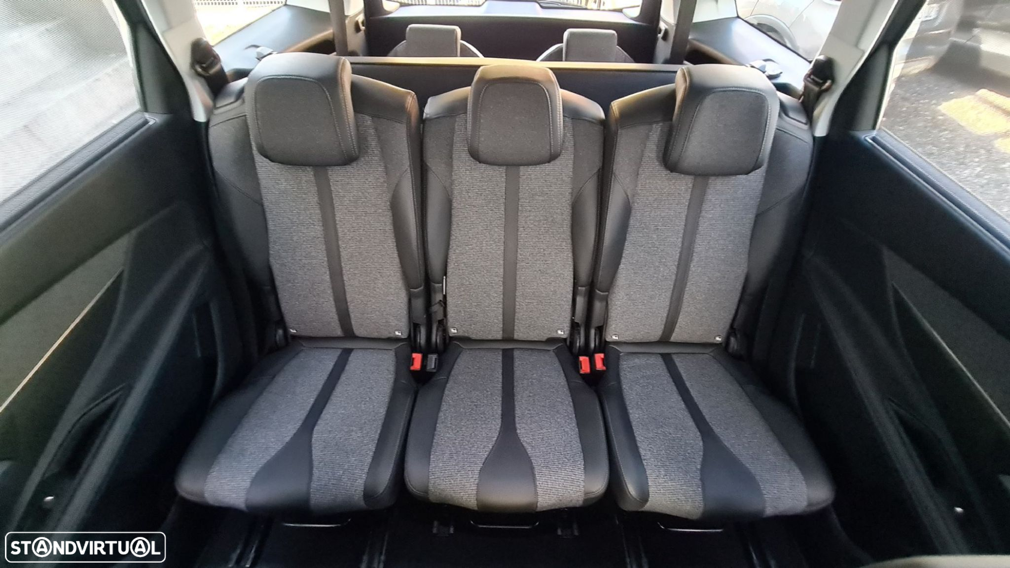 Peugeot 5008 1.5 BlueHDi Allure EAT8 - 46