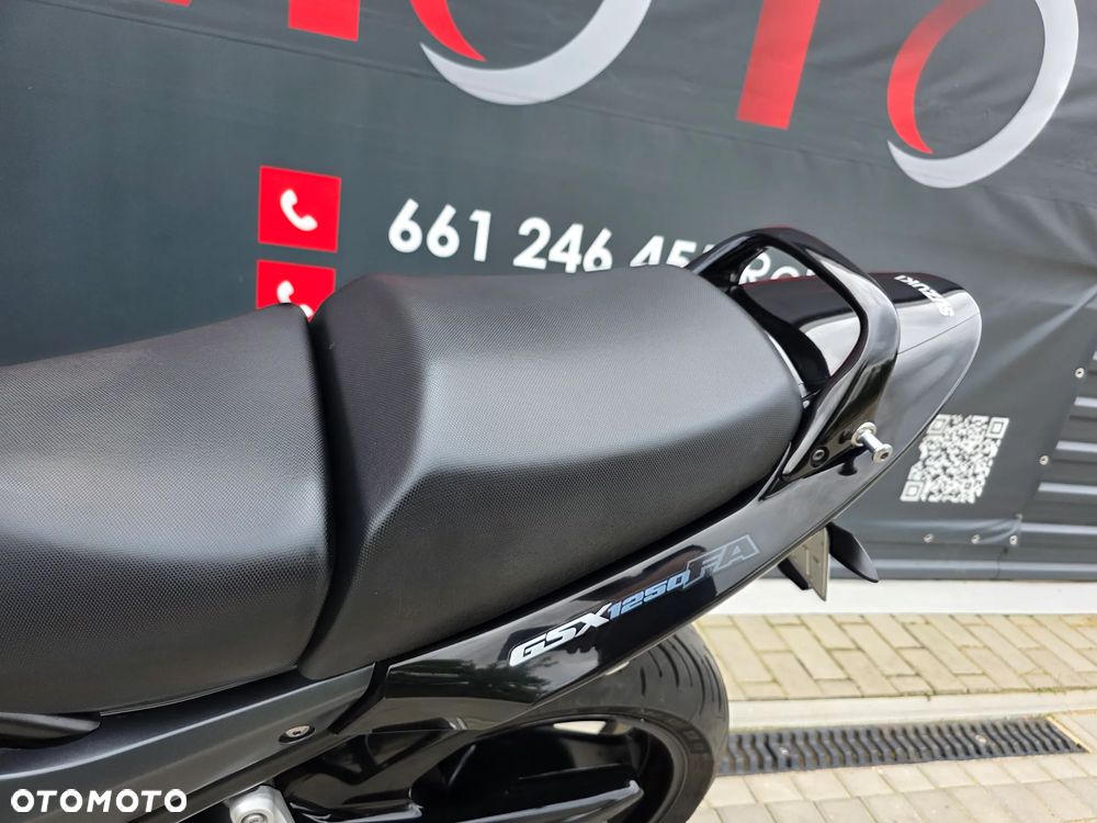 Suzuki GSX - 7