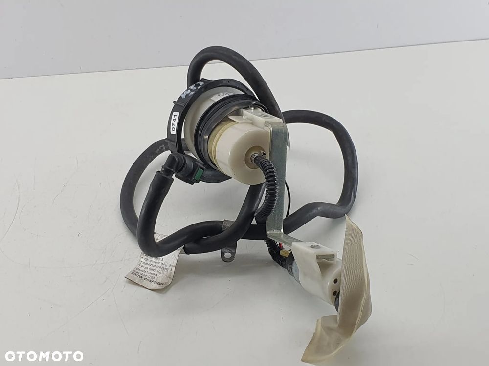 PIAGGIO MP3 300 LT POMPA PALIWA PALIWOWA - 4