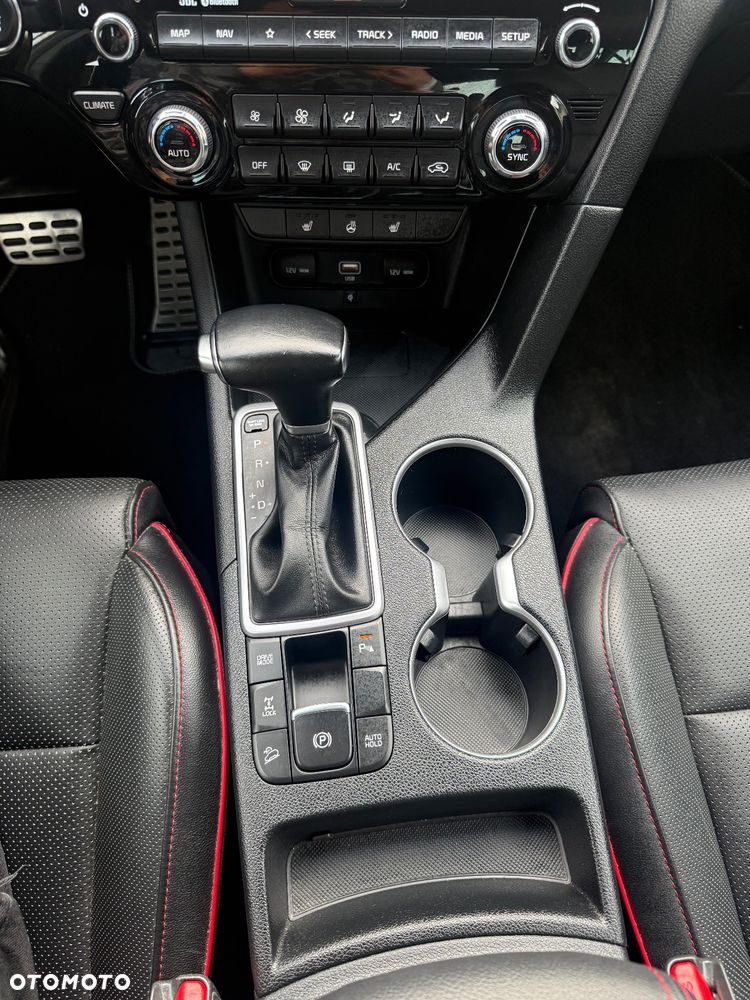 Kia Sportage 1.6 CRDI AWD Eco-Dynamics+ (48V M-H) DCT GT LINE - 25