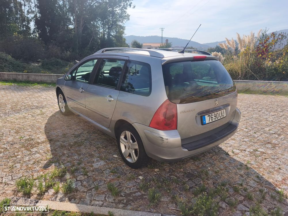Peugeot 307 SW 2.0 HDi 136 Cuir - 4