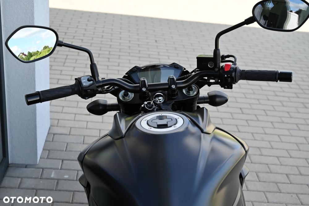 Suzuki GSX - 7