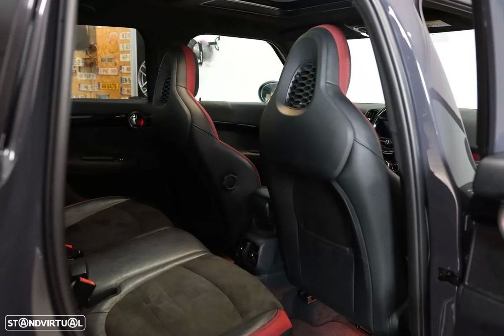 MINI Countryman Cooper SE ALL4 Auto - 28