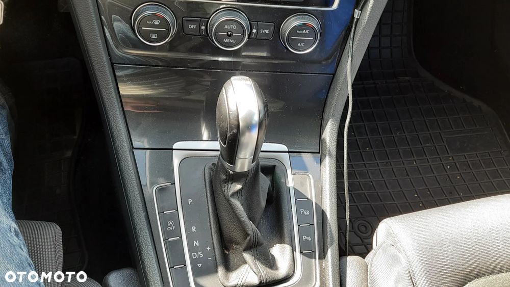 Volkswagen Golf 1.6 TDI (BlueMotion Technology) DSG Comfortline - 13