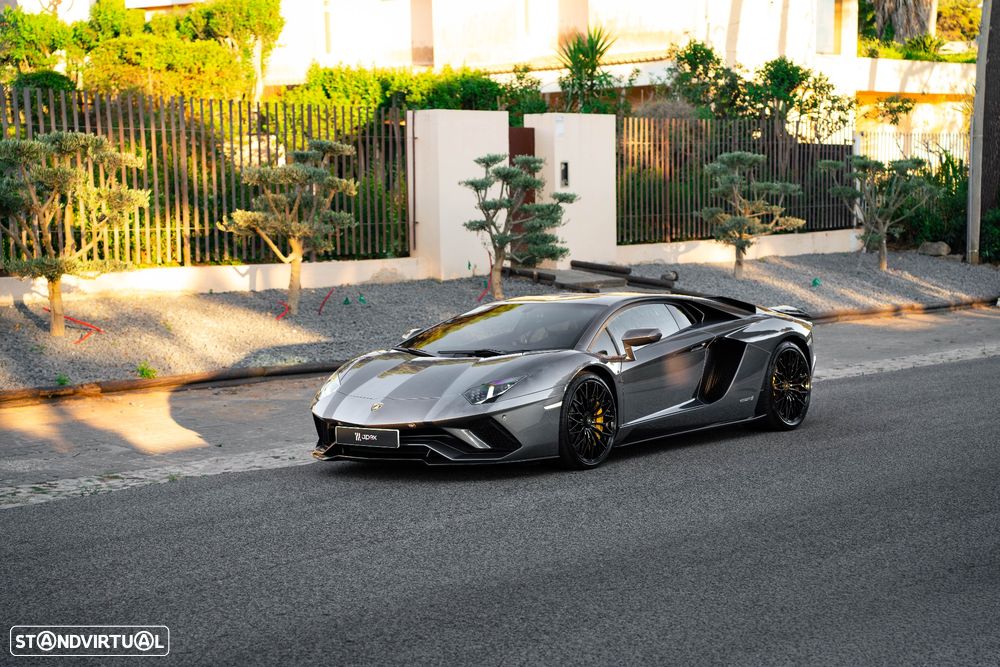 Lamborghini Aventador 6.5 V12 LP740-4 S - 8