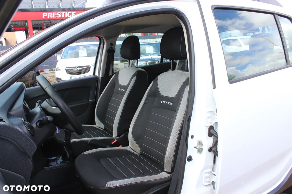 Dacia Sandero - 11