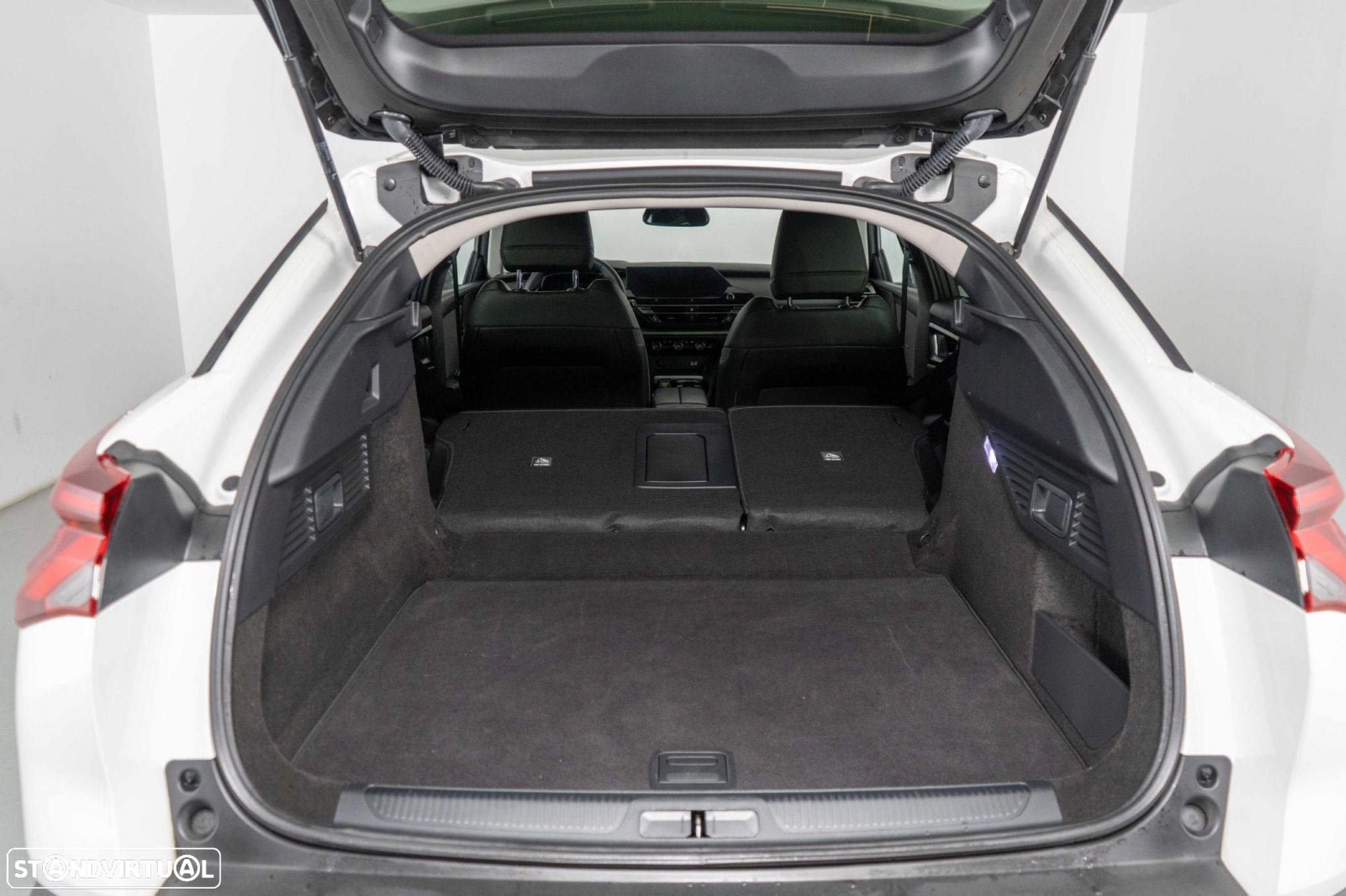 Citroën C5 X 1.2 PureTech Shine EAT8 - 13