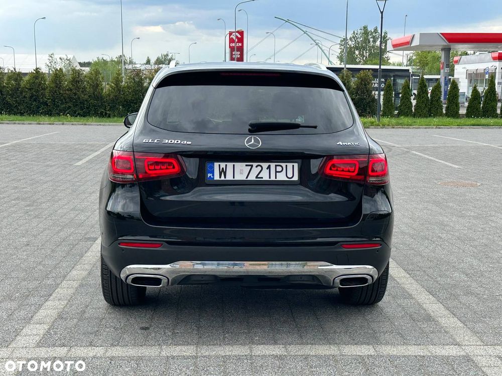 Mercedes-Benz GLC 300 de 4Matic 9G-TRONIC - 6